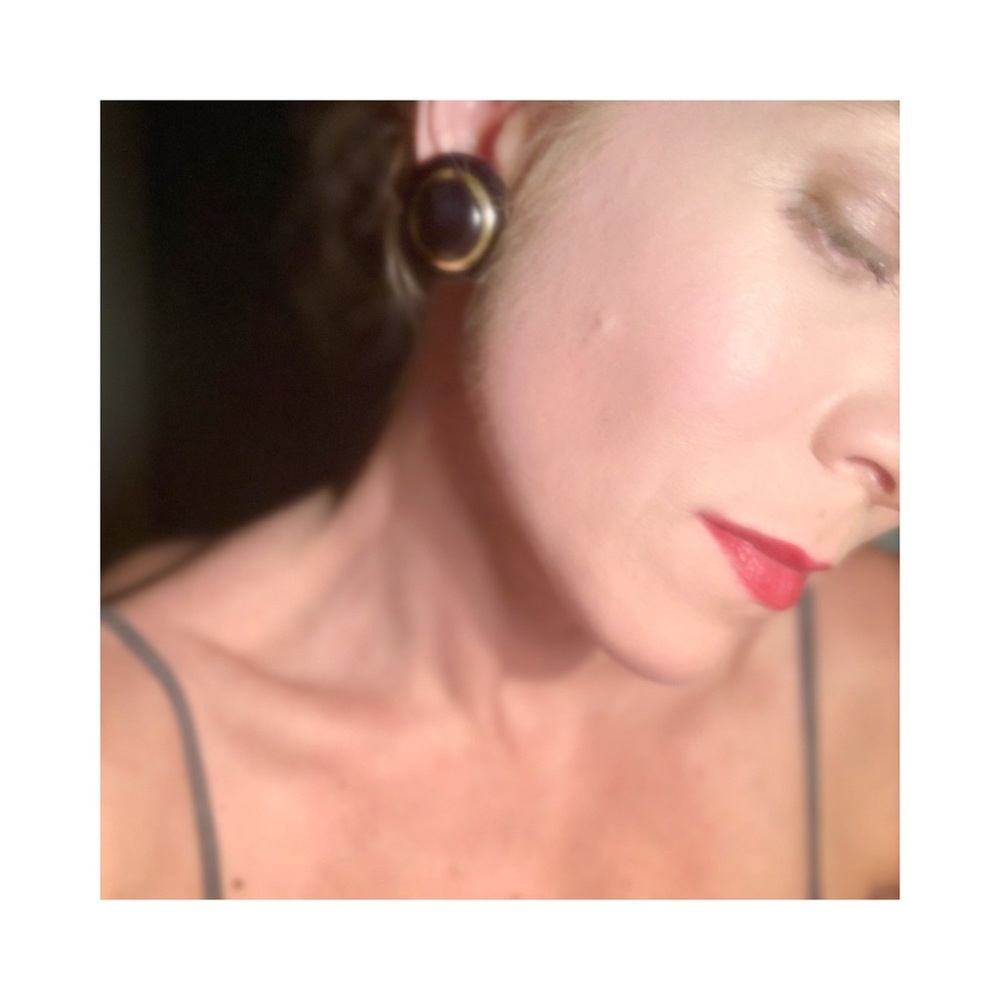 Vintage Black round earrings